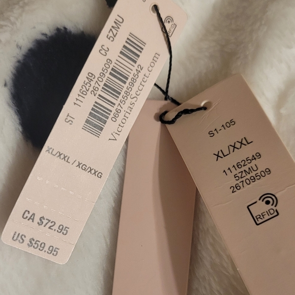 Victoria Secret Short Plush Robe Size XL/XXL - Picture 12 of 15